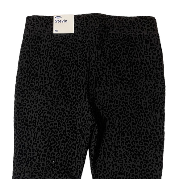 Old Navy NWT Black Animal Print Pants - Picture 3 of 5